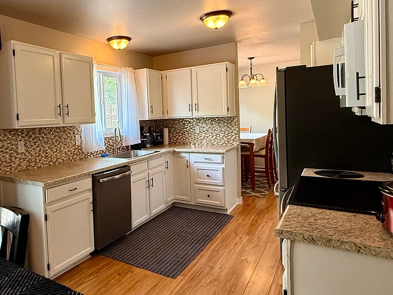 602 Crosstrail Dr #C — Photo 10