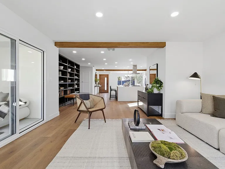 6655 Lederer Ave — Photo 6