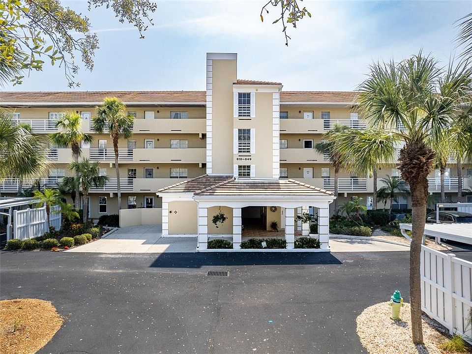 1st image of 834 WEXFORD BOULEVARD #834