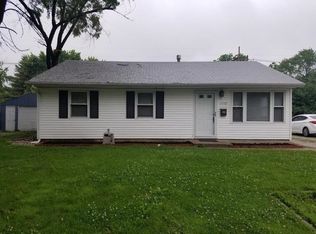 1532 Hedge Rd, Champaign, IL 61821