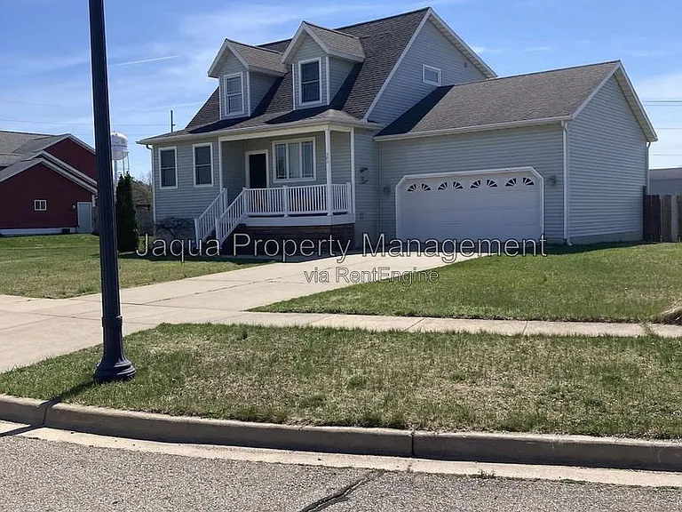 380 Market Pl — Photo 14