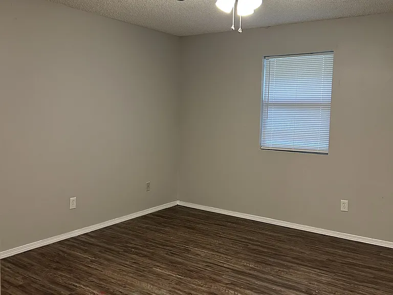 221 Brooke Lynn Dr #C — Photo 6
