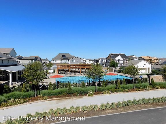 4th image of 965 Woodbury Ln