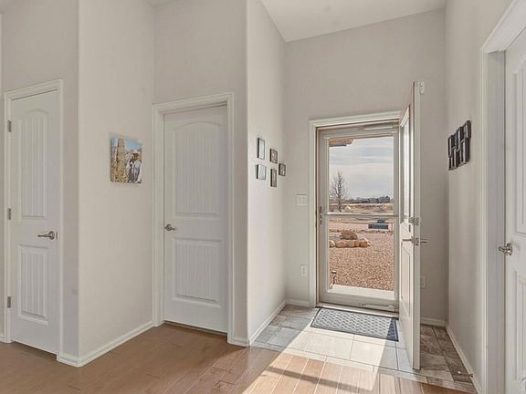 2nd image of 653 E Chaunsey Dr