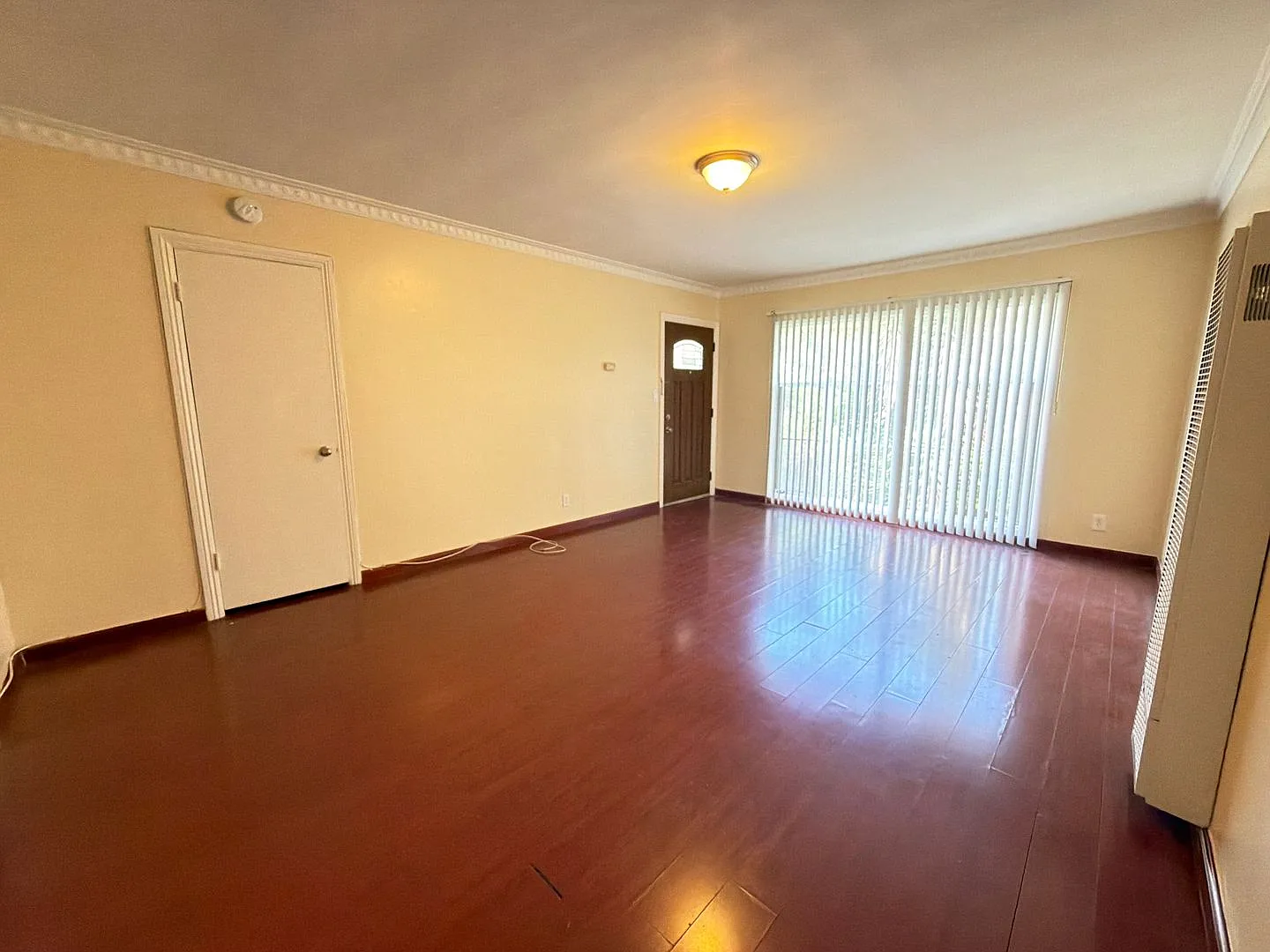 827Oxfo — Photo 3