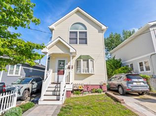 23 Pacific Blvd, Keyport, NJ 07735