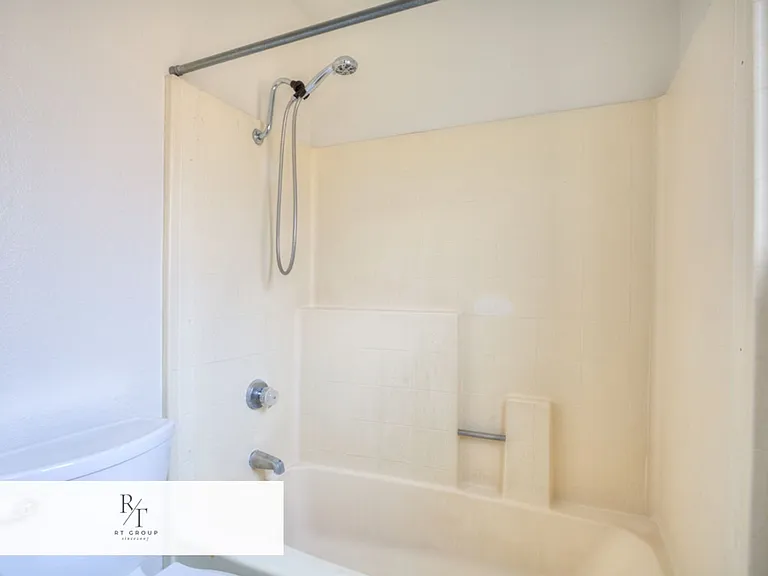 13006 Parkview Dr — Photo 40