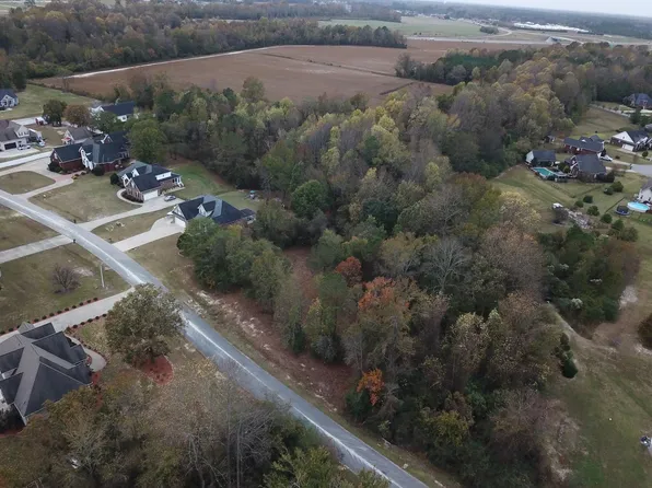 302 Gator Dr, Goldsboro, NC 27530