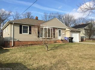 13518 Bellbrook Dr, Brookpark, OH