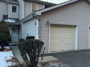 703 Skyline Dr, Haledon, NJ 07508