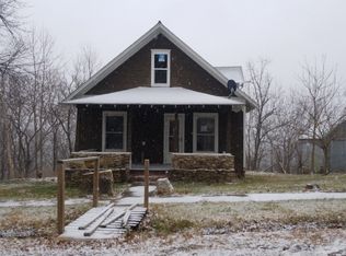 108 High St, Bland, MO 65014