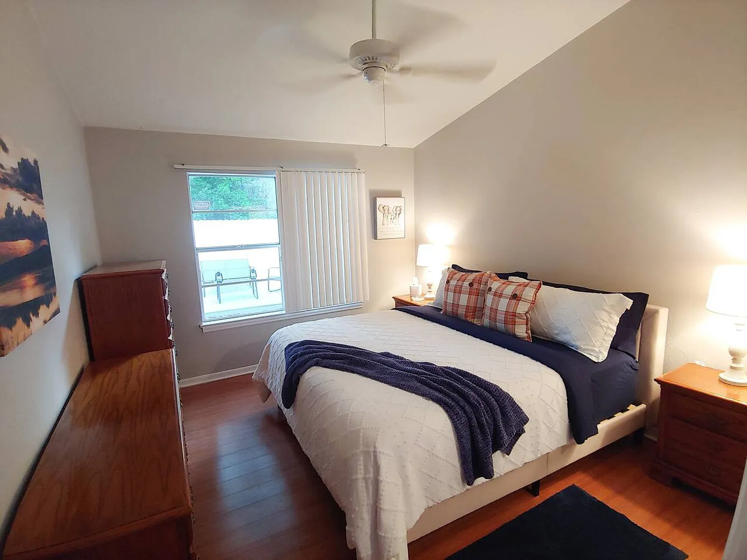 2 bed, 2.0 bath, $4,605 — Photo 4