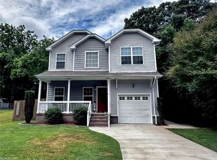 413 Henry St, Suffolk, VA 23434