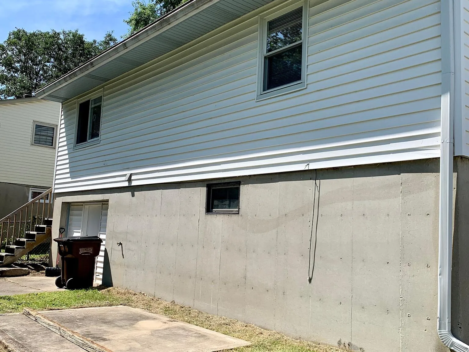 3413 Apple Tree Lane — Photo 4
