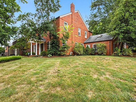 5th image of 8162 Amherst Ave