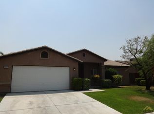 5317 Mar Grande Dr, Bakersfield, CA 93307