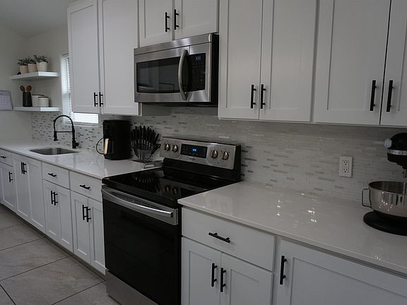 3rd image of 5420 Alamosa Ct