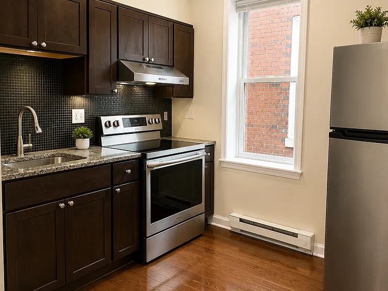 1708 Mifflin St #2 — Photo 2