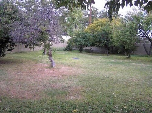 2nd image of 1321 W 1st St