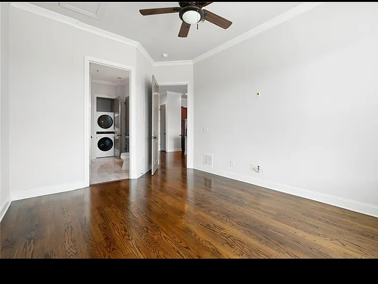 360 Chambers St #311 — Photo 8