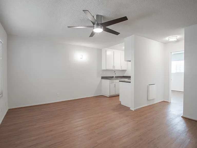 227 Strand St — Photo 2