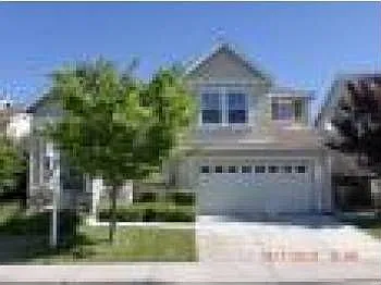 1131 Douglas Dr photo 1