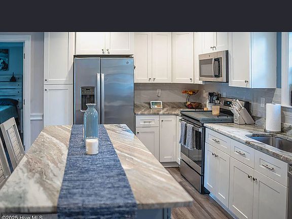 5th image of 409 Pepperhill Rd