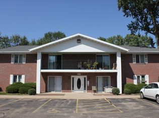 1455 W Alcan Dr #6, Menasha, WI 54952