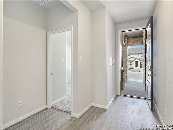 3rd image of 11730 Mustang Grove