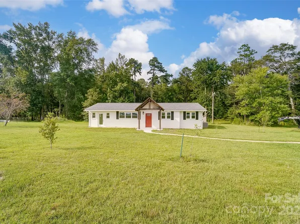 2677 McIlwain Rd, Lancaster, SC 29720