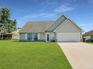 2500 SW Wolf Run Dr, Claremore, OK 74019