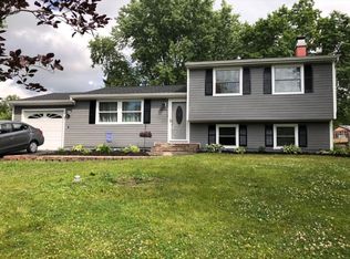 8285 Redwing Dr, Liverpool, NY 13090