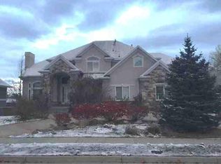 9708 S Carriagehouse Ln, Sandy, UT 84093