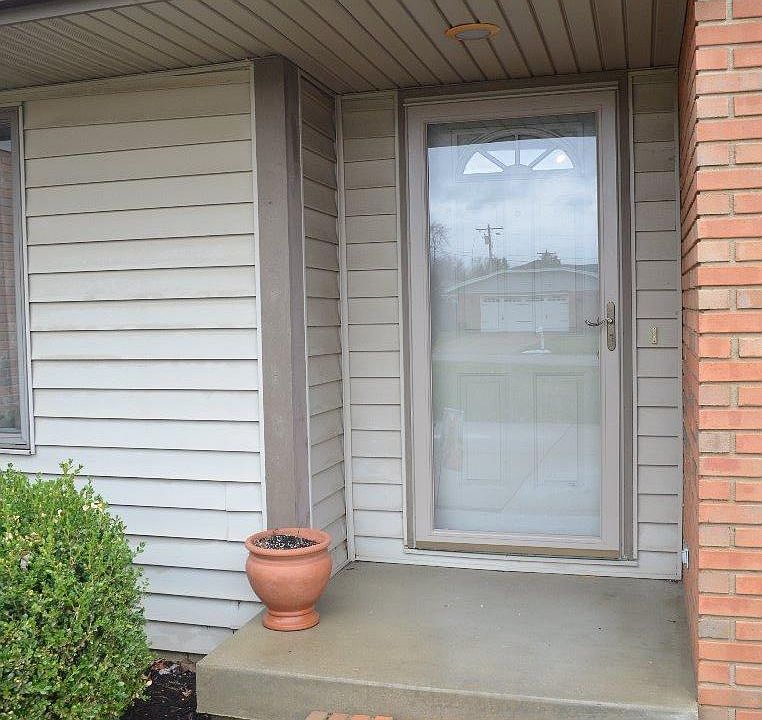 1st image of 3830 Cassandra Dr