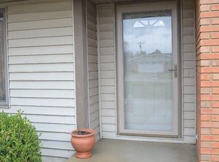 3830 Cassandra Dr, Tipp City, OH 45371