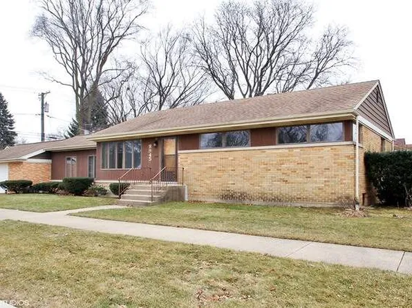 8945 Austin Ave, Morton Grove, IL 60053