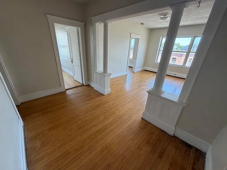 366 Centre St #9 — Photo 12