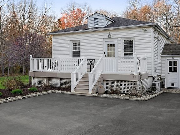 2nd image of 131 Charles Rd
