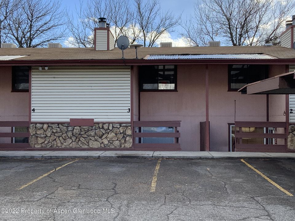 1st image of 2150 College Pl APT 3