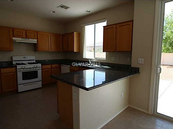 4th image of 5453 Tallulah Falls St