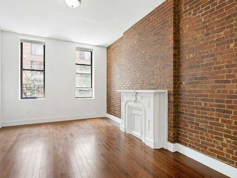117 W 15th St #2B — Photo 1