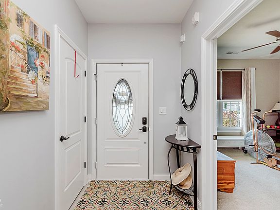 3rd image of 4142 Cairo Way