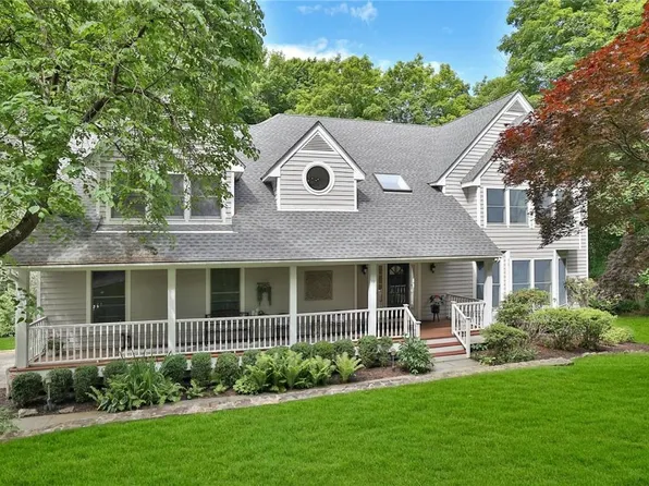 69 Random Farms Drive, Chappaqua, NY 10514