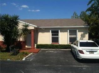 8607 NW 193rd Ln, Hialeah, FL 33015