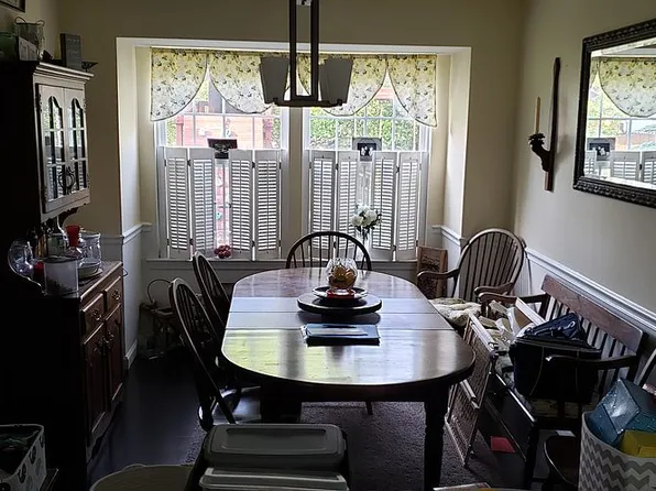 20 Village Vw, Lancaster, NY 14086