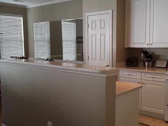 2nd image of 2665 Manhattan Pl Suite 307