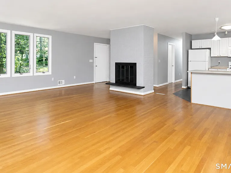 5 Wakerobin Rd — Photo 6