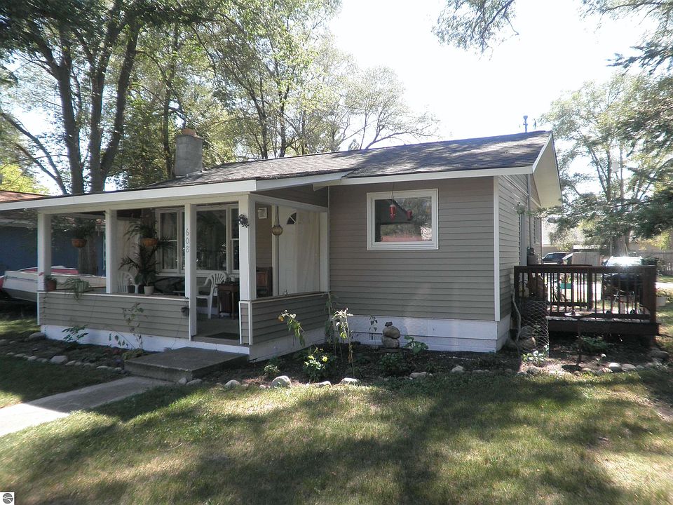 1st image of 608 E Broad St