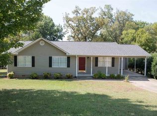 2925 W Lake Dr NW, Cleveland, TN 37312