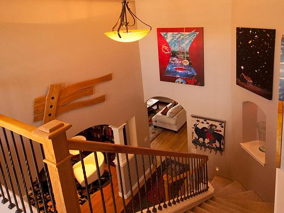 Mezzanine Landing